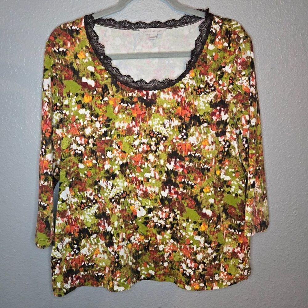 Laura Ashley Women's Autumn Green Splash Knit Blouse Size Large